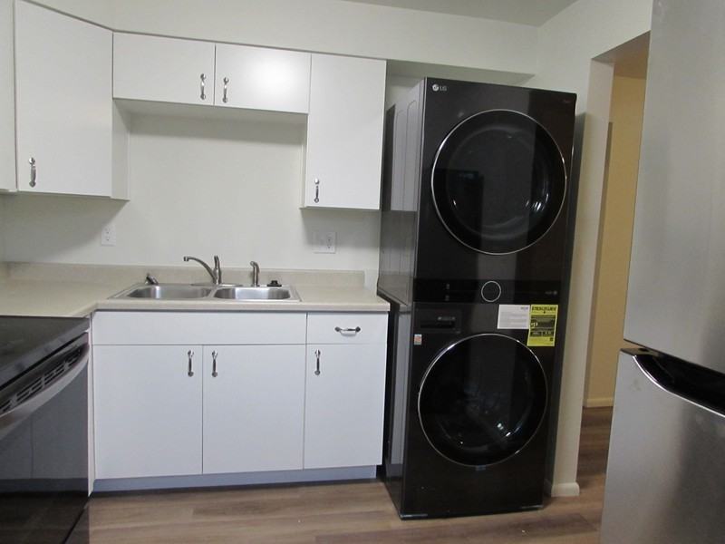 278 N Quince St #1 - Photo 4 of 15