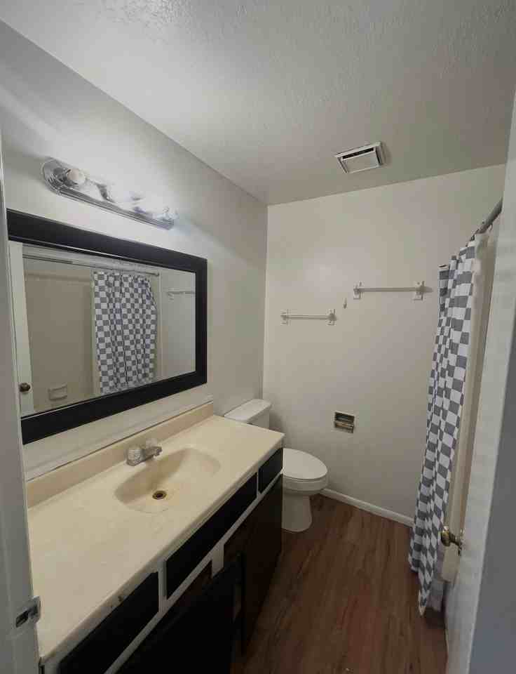 1547 Ws #B - Photo 4 of 5
