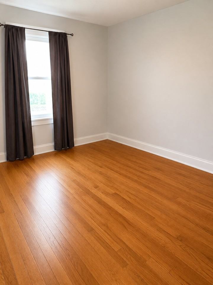 742 Griswold St - Photo 4 of 20