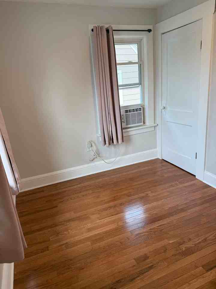742 Griswold St - Photo 7 of 20