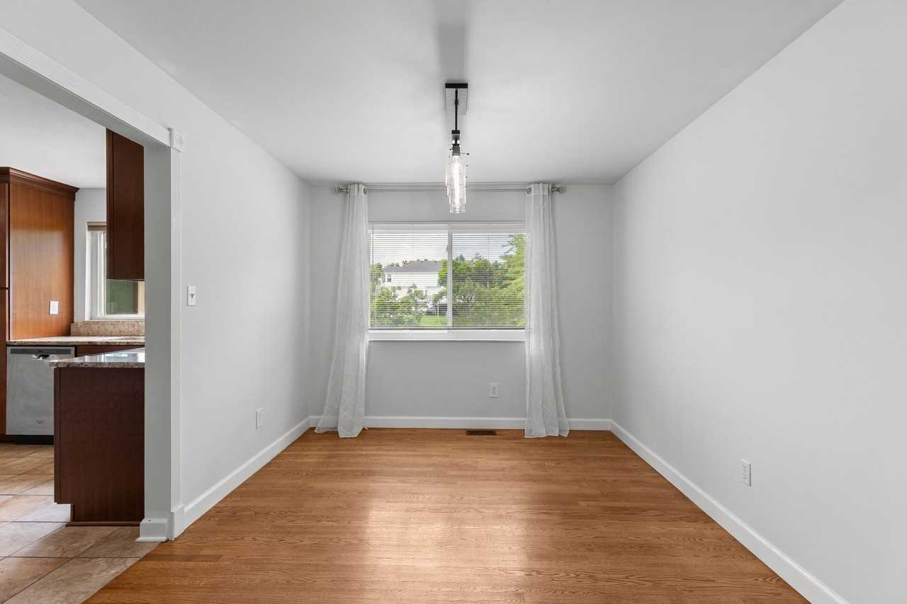 701 Oak Run Ln - Photo 7 of 49