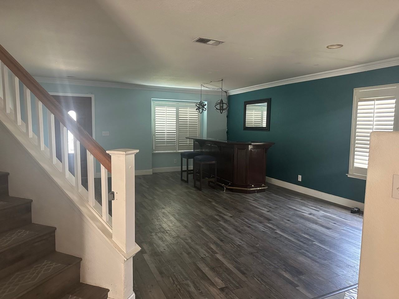 2660 Glenview Dr - Photo 2 of 10