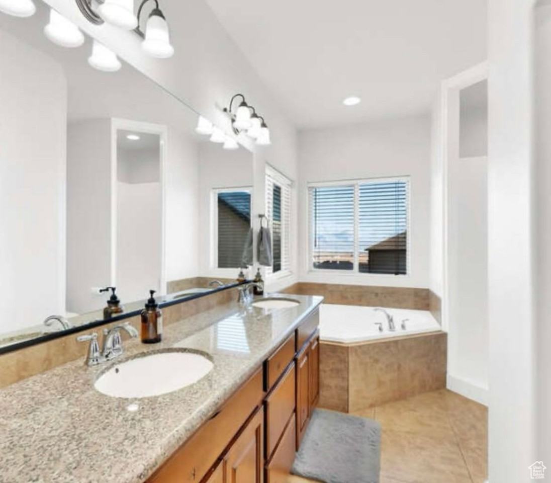 3989 E Yakima Way #A - Photo 2 of 7
