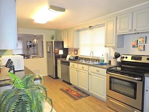427 W Washington St - Photo 5 of 11