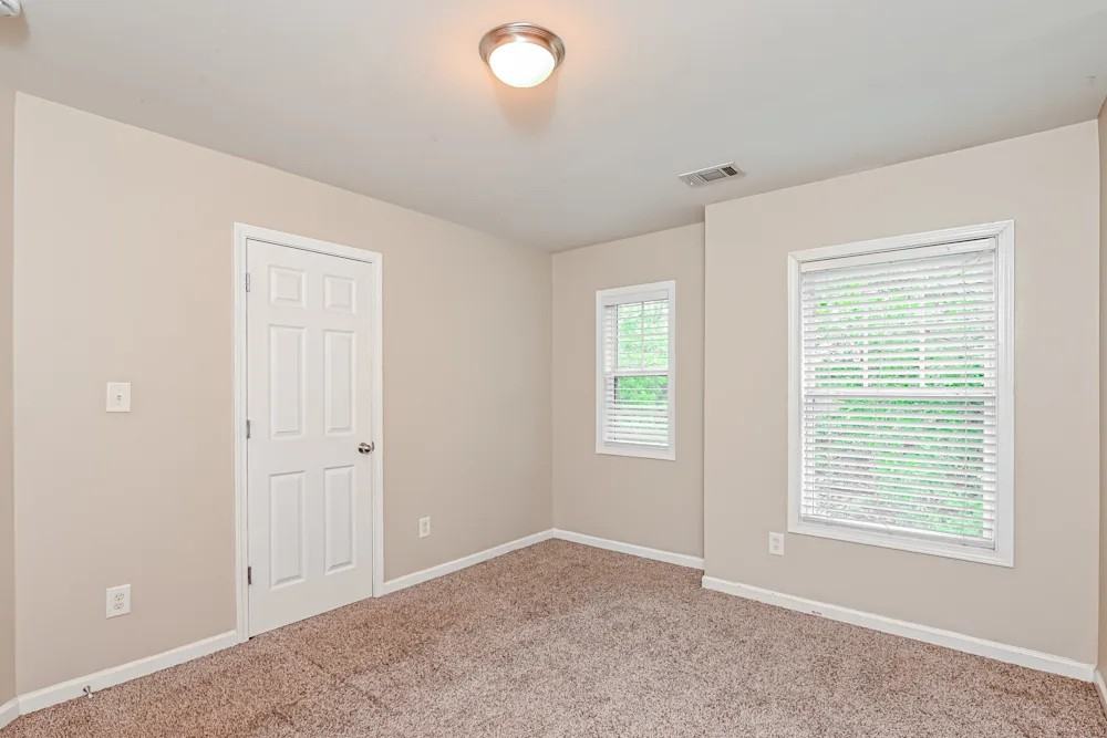 32 Ledgewood Mill Way Northeast - Photo 6 of 9