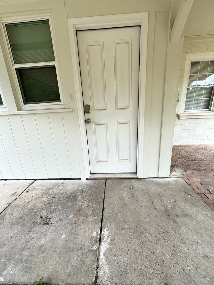 3513 Guess Rd - Photo 2 of 42