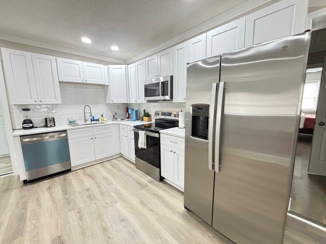 3513 Guess Rd - Photo 5 of 42