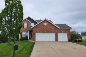 featured image of 861 Saybrook Falls Dr