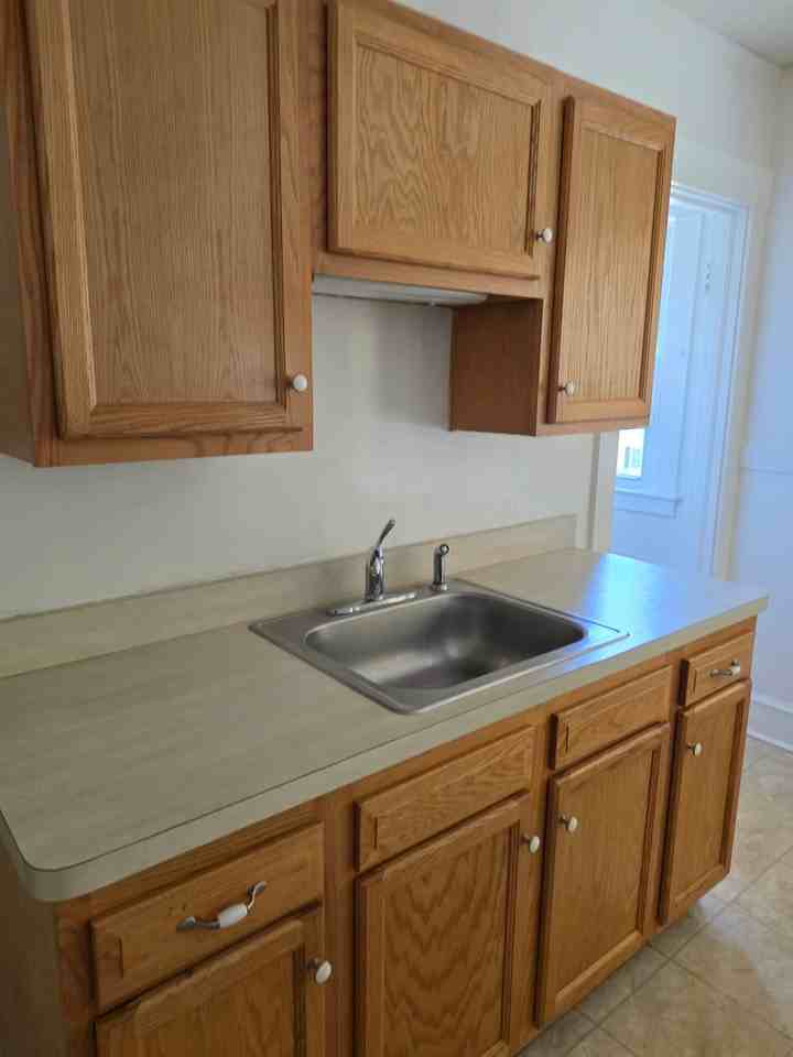 167 W Center St #2ndFL - Photo 2 of 18