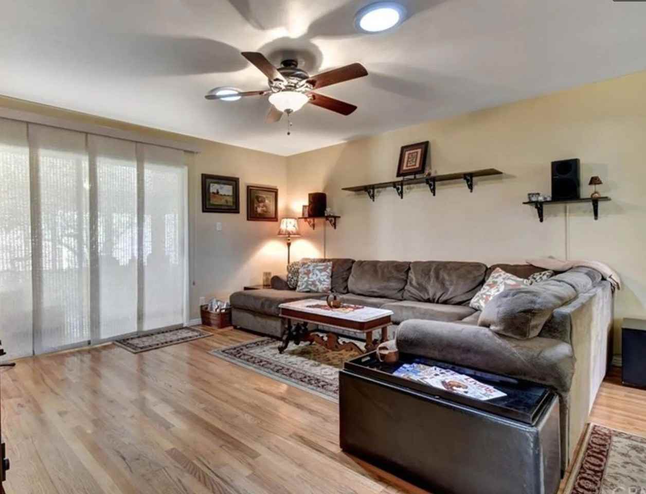 7102 E Parkcrest St - Photo 3 of 8