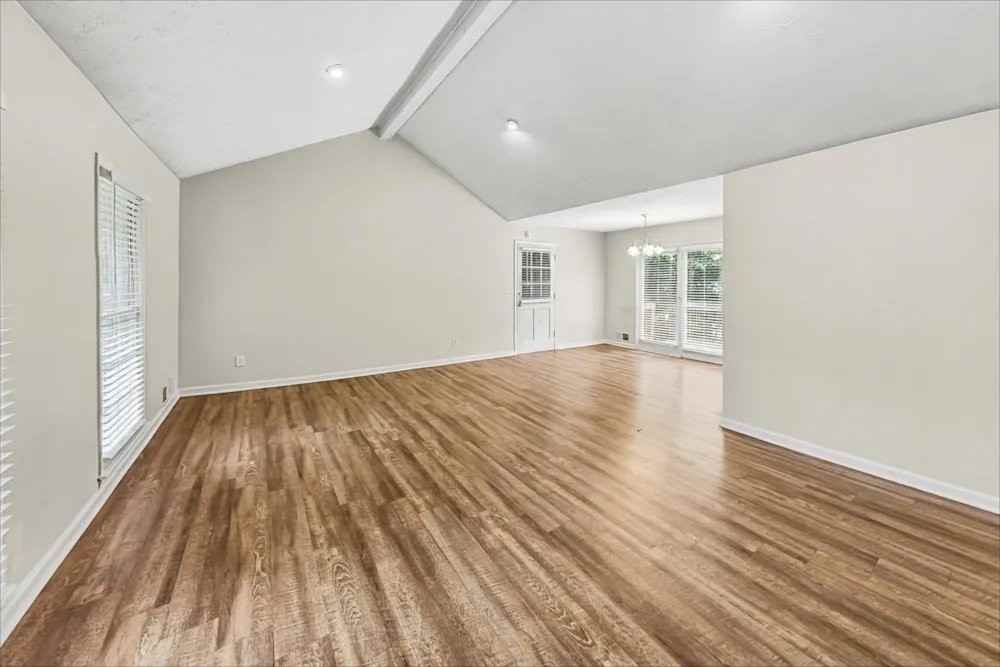 1378 Hidden Cir - Photo 3 of 16