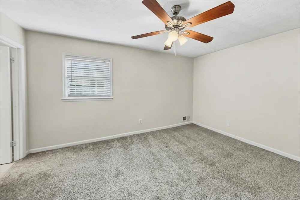1378 Hidden Cir - Photo 6 of 16