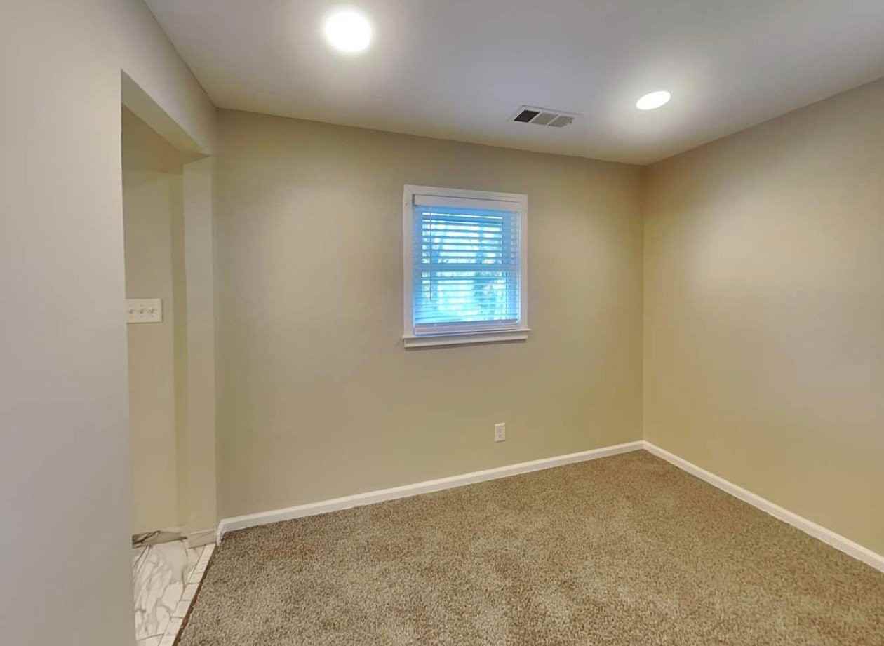 2435 N Main St Nw - Photo 3 of 6