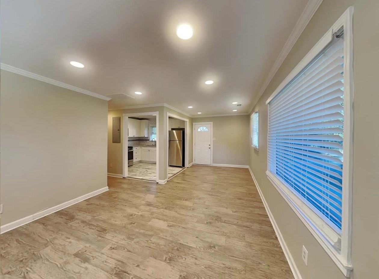 2435 N Main St Nw - Photo 4 of 6