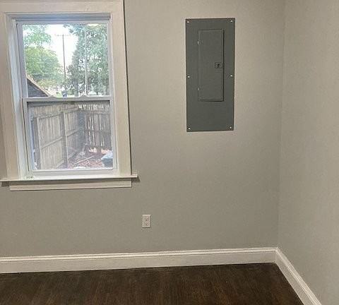 2669 Azalea Garden Rd - Photo 7 of 11