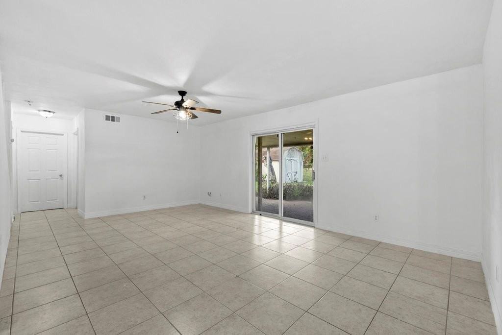1422 Delabrook Ct - Photo 7 of 18