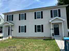 featured image of 105 N Union St