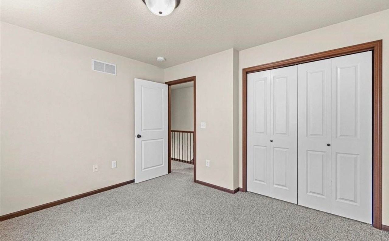 1659 Burr Dr - Photo 4 of 14