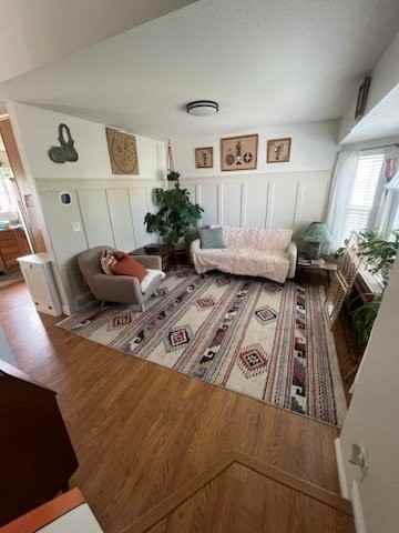 689 Fox Run - Photo 2 of 12