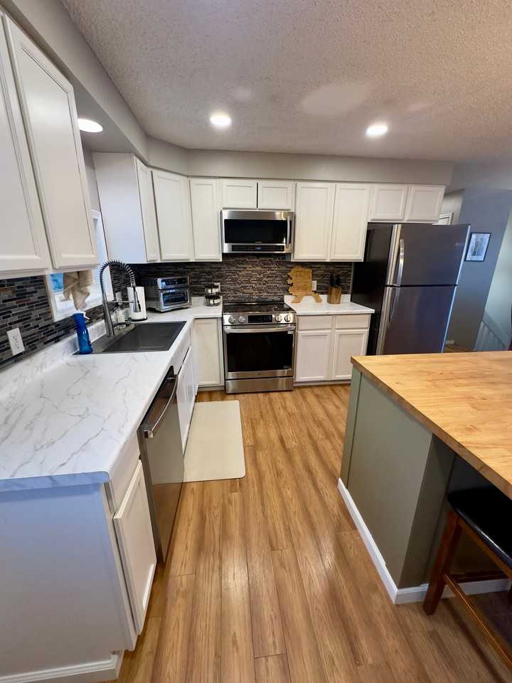 1517 Tramon Ave - Photo 2 of 20