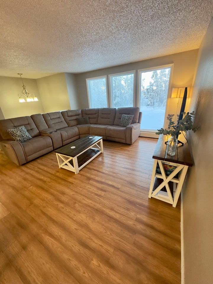1517 Tramon Ave - Photo 5 of 20