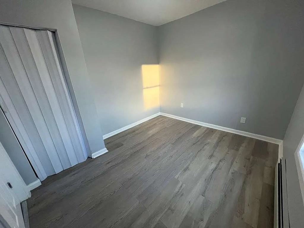 297 Van Houten St #3R - Photo 4 of 7