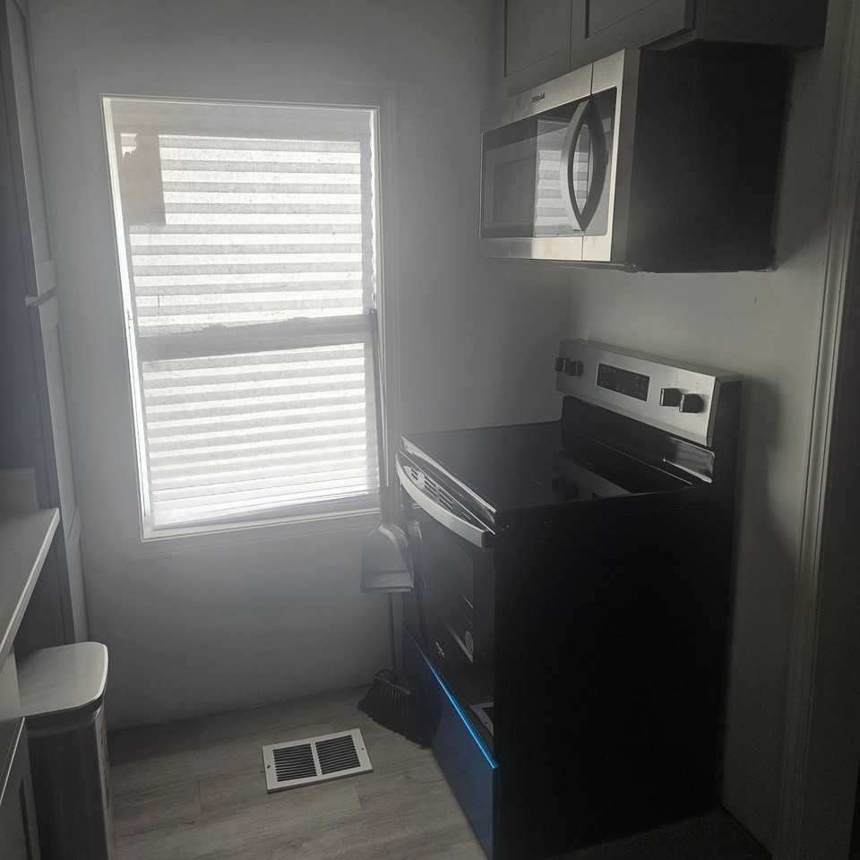 1851 Washington Rd - Photo 5 of 9