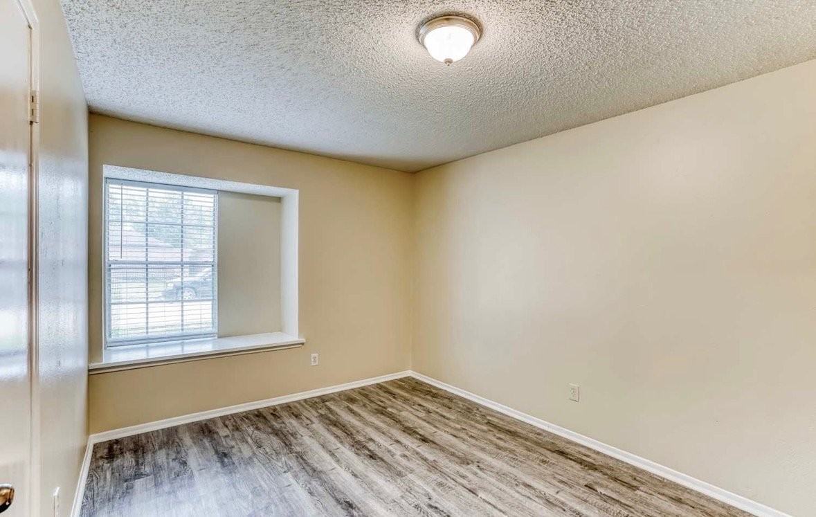 13818 N 37th Way - Photo 2 of 9