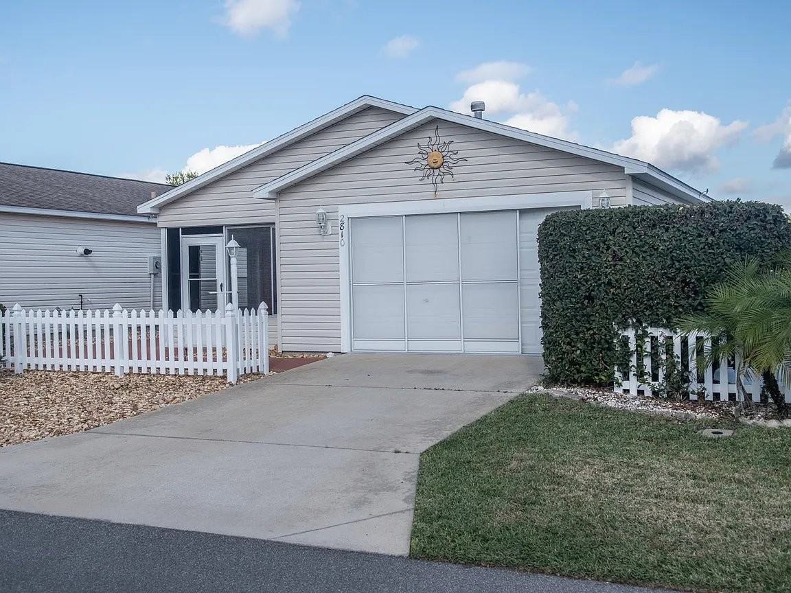 2810 Barboza Dr - Photo 7 of 7