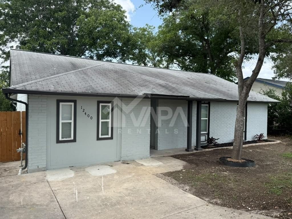 12400 Welcome Dr - Photo 3 of 20