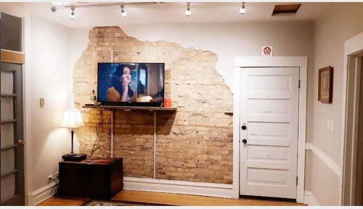 2857 N Damen Ave - Photo 3 of 20