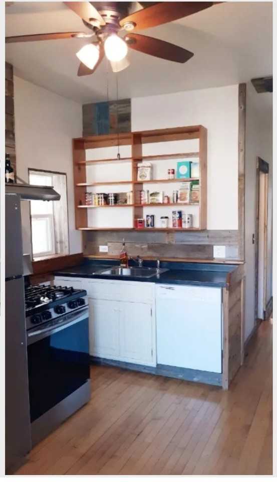 2857 N Damen Ave - Photo 6 of 20