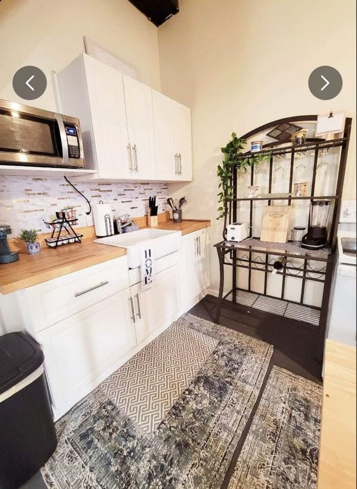 1009 Jefferson St #B2 - Photo 3 of 20