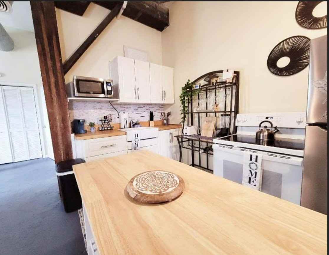 1009 Jefferson St #B2 - Photo 5 of 20