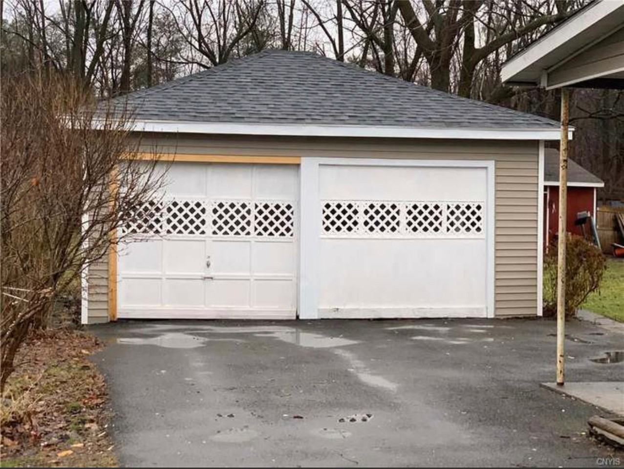 82 Lyndon Rd - Photo 4 of 16
