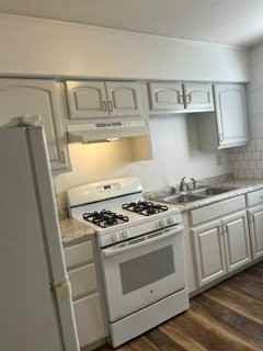 41 S Whitney St #1 - Photo 2 of 8