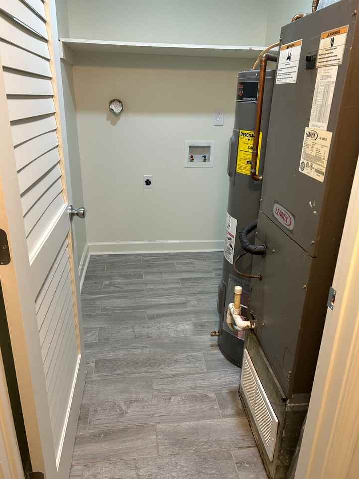 6105 Julie Kays Way - Photo 4 of 17