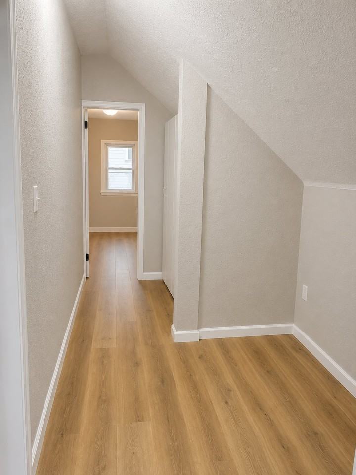 1310 E 360th St - Photo 5 of 11