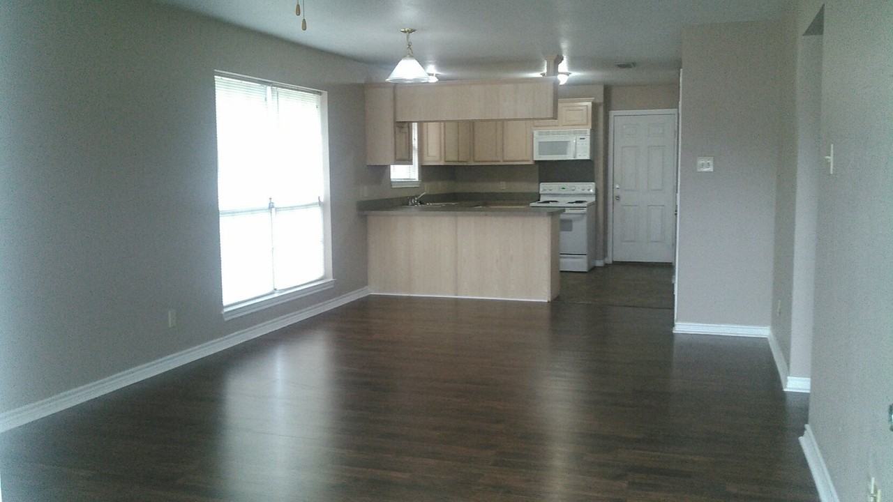 103 Obrien Ct - Photo 3 of 8