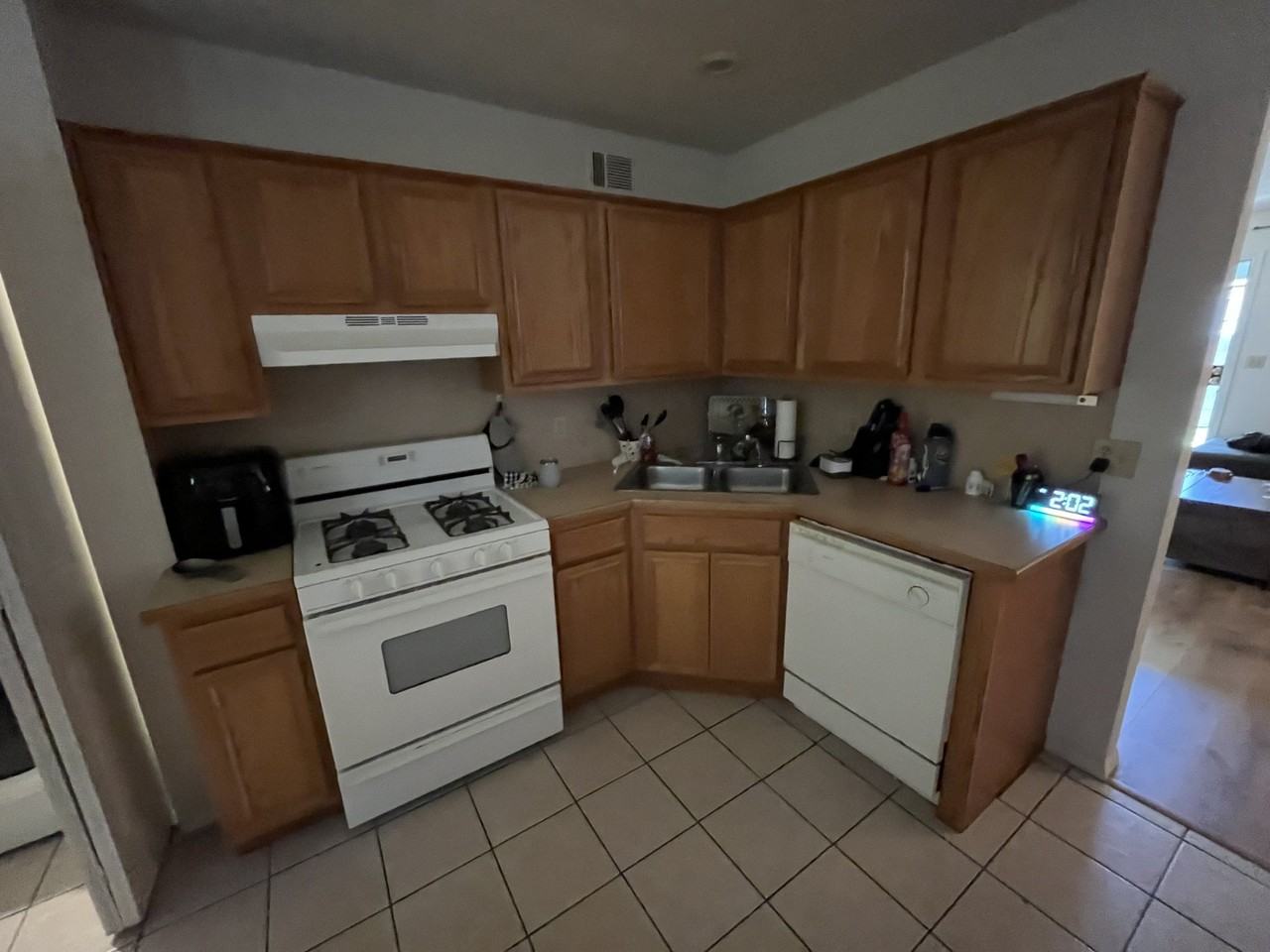 2420 N West St #7 - Photo 2 of 10
