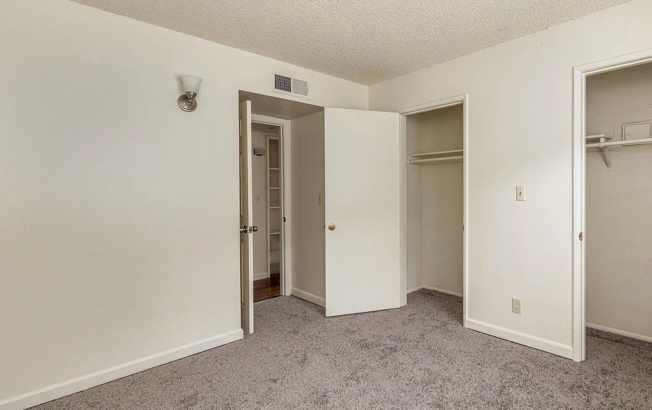 2420 N West St #7 - Photo 5 of 10