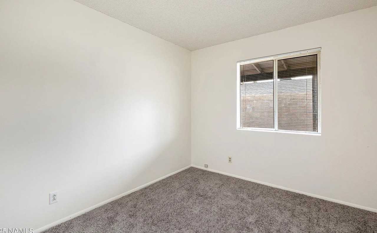 2420 N West St #7 - Photo 6 of 10