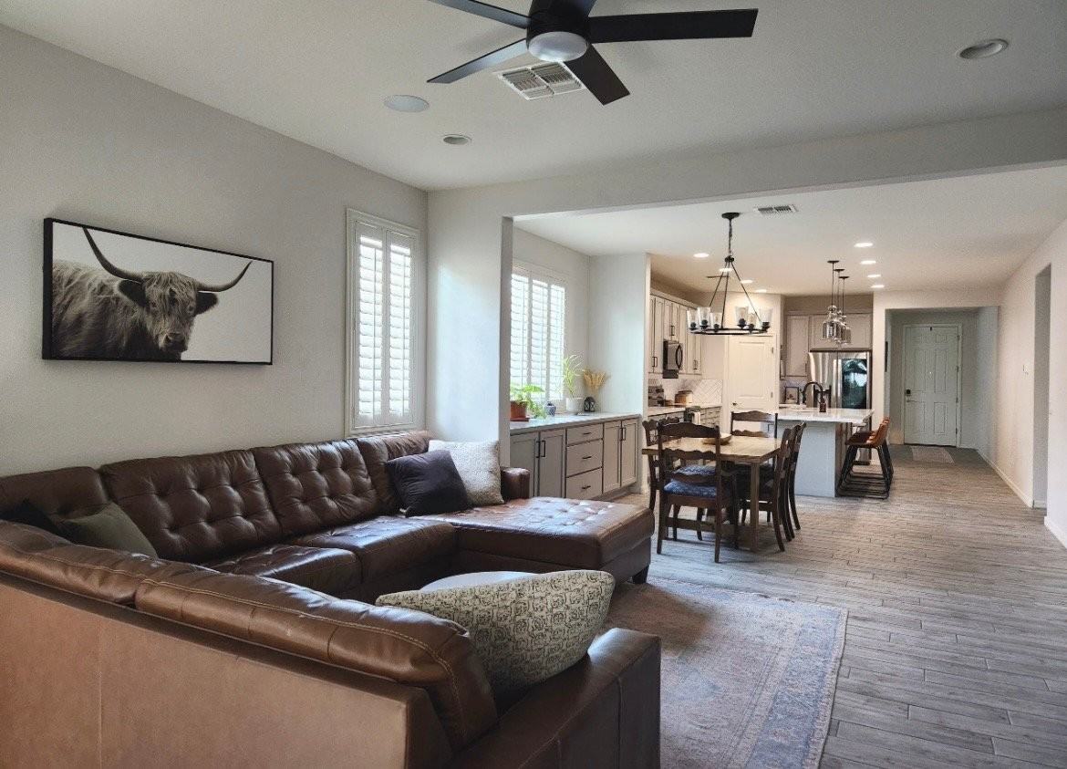 5024 N 84th Dr - Photo 5 of 18