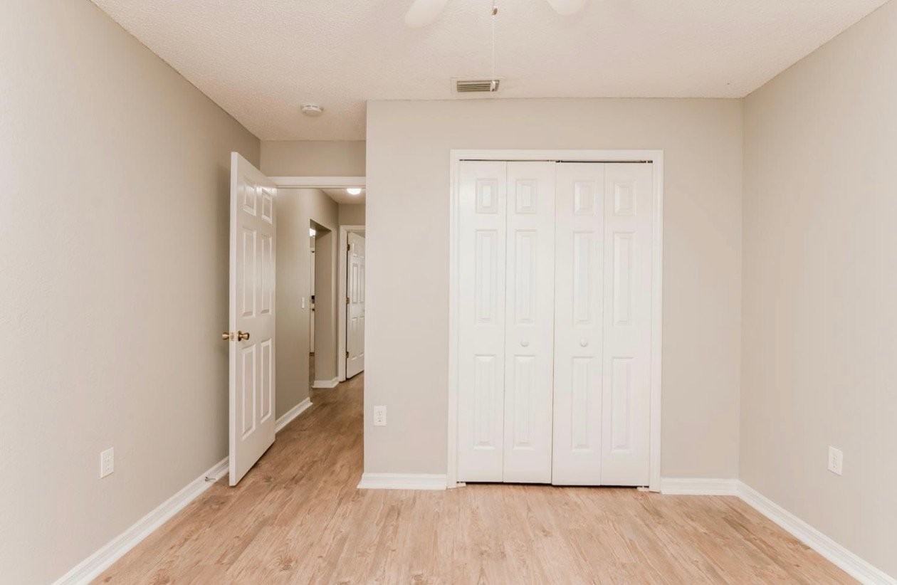 1127 Cord Ct - Photo 7 of 13