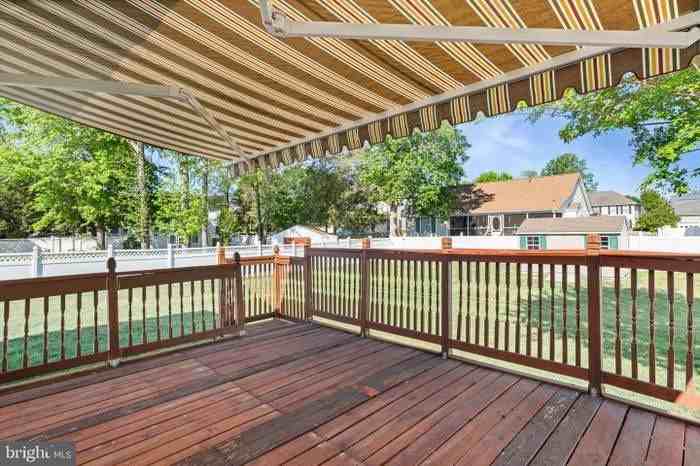 2707 Glendas Way - Photo 4 of 37