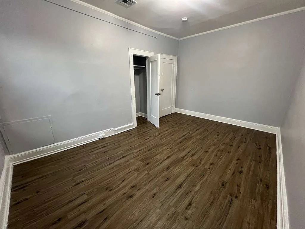 309 Park Ave #4C - Photo 3 of 8