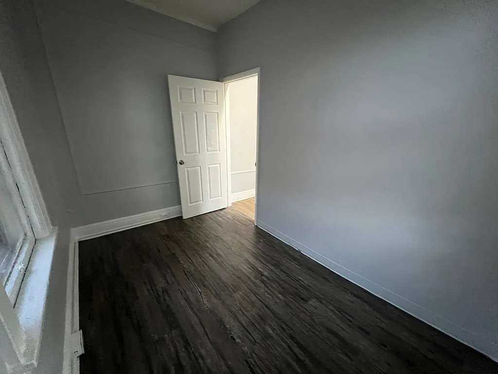 309 Park Ave #4C - Photo 7 of 8