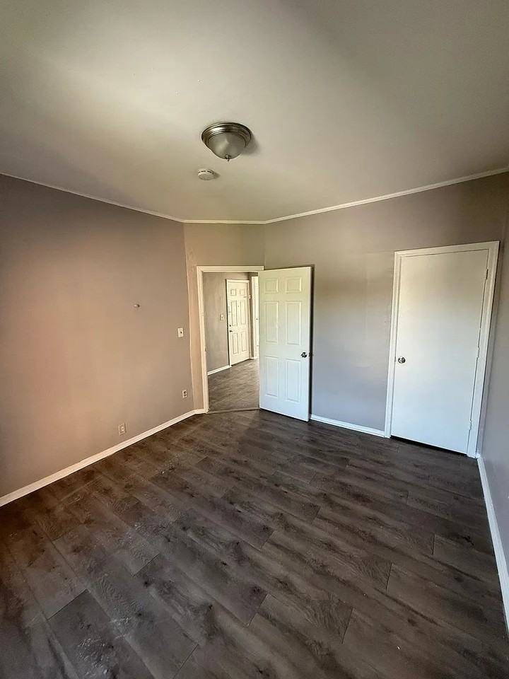 353 Fair St #4 - Photo 5 of 9