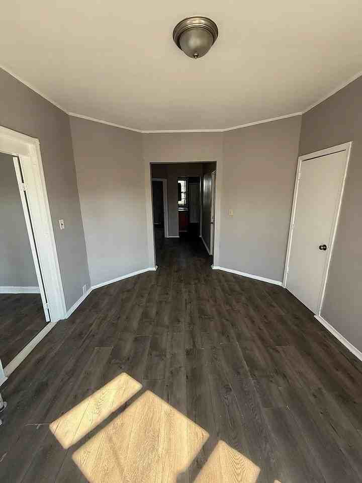 353 Fair St #4 - Photo 6 of 9