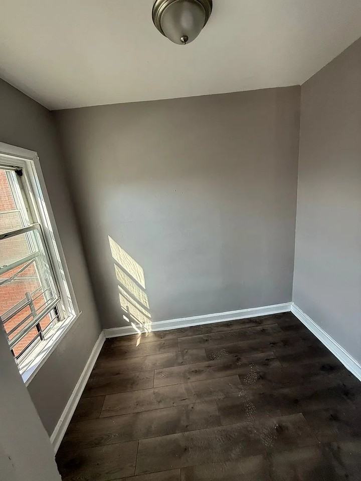 353 Fair St #4 - Photo 7 of 9